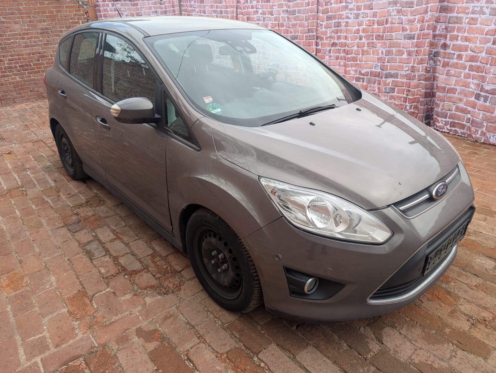 Ford C-Max nach Unfallschaden in Aurich verkauft und bequem online bewerten lassen