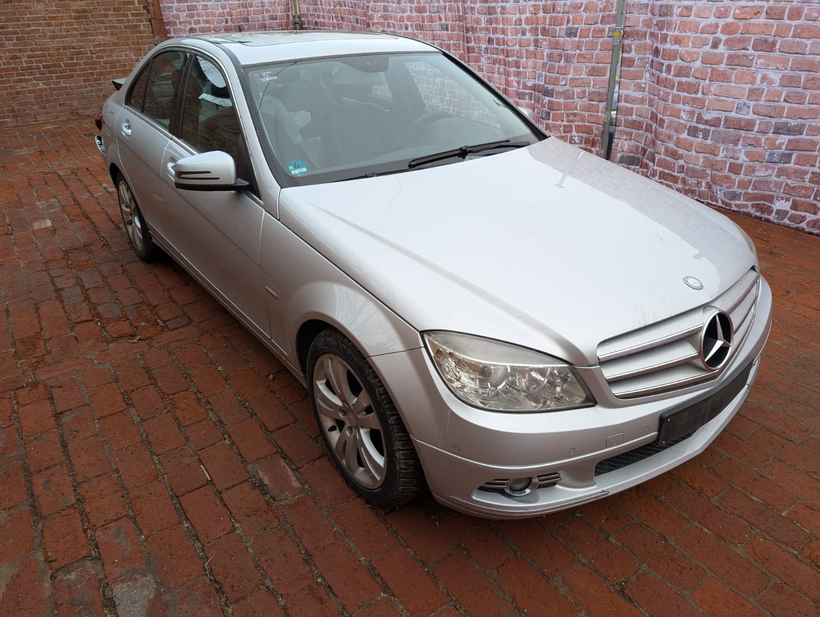 Mercedes C Klasse Limousine aus Bad Vilbel als bereits verkaufter Gebrauchtwagen an professionellen Autoankäufer