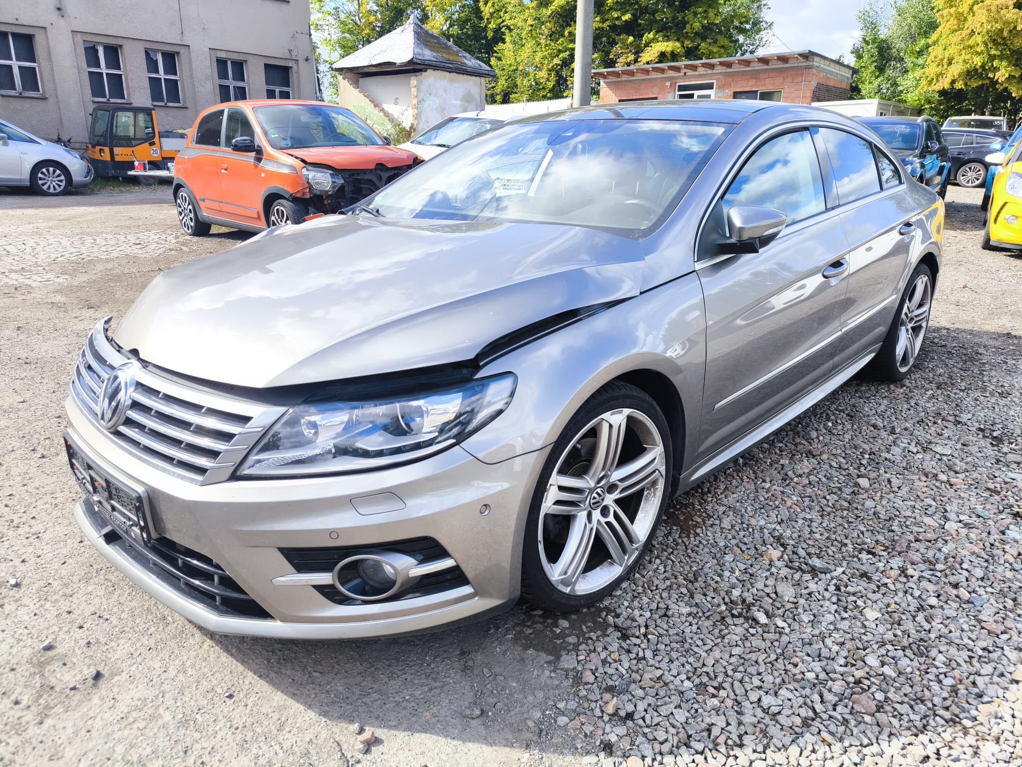 Defekten VW Passat in Bergkamen mit Frontschaden verkaufen