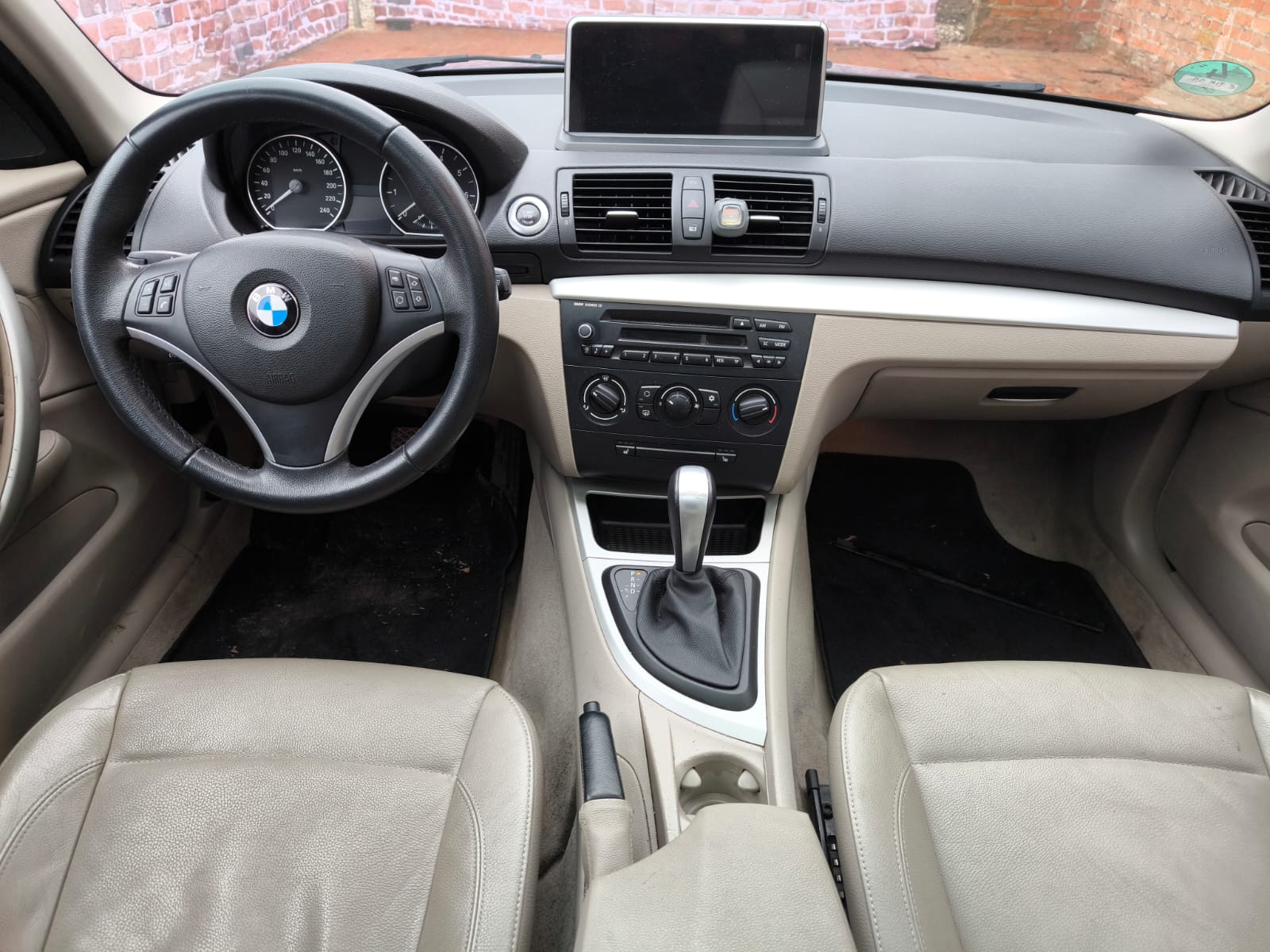 BMW Innenraum mit Lederausstattung in Bitterfeld-Wolfen einfach online verkaufen