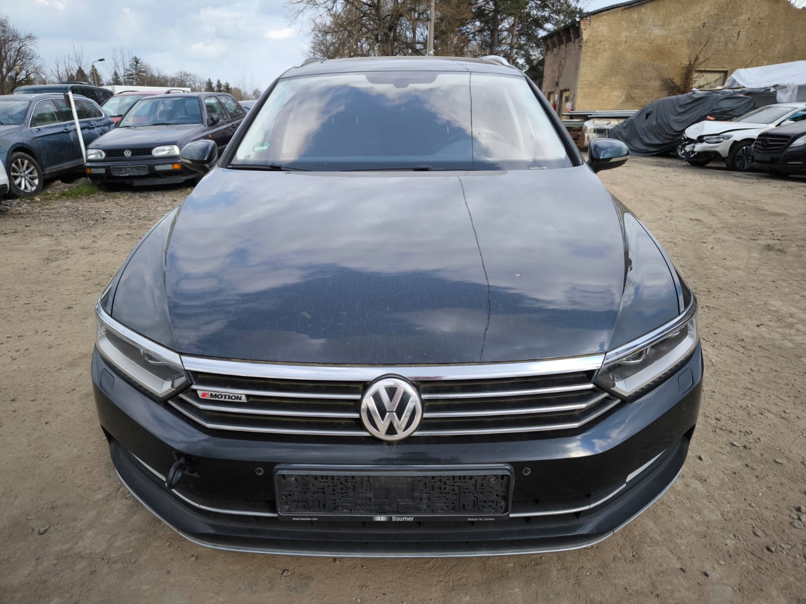 Volkswagen Passat Alltrack 4Motion als bereits verkaufter Gebrauchtwagen auf Schrottplatz in Bocholt für Kunden die ihr Auto mit Schaden verkaufen möchten