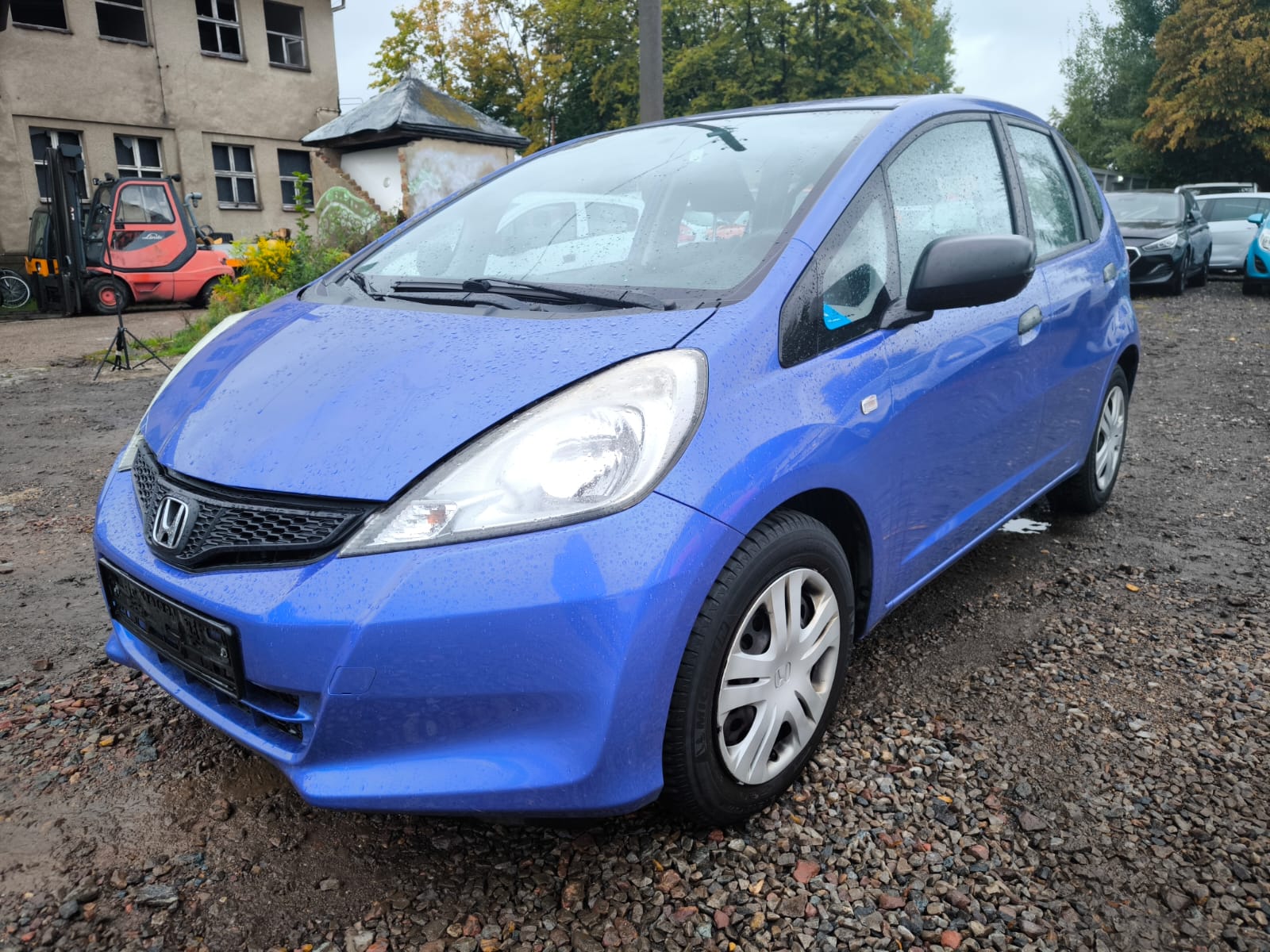 Blauer Honda Jazz nach wirtschaftlichem Totalschaden in Böblingen sicher online verkaufen