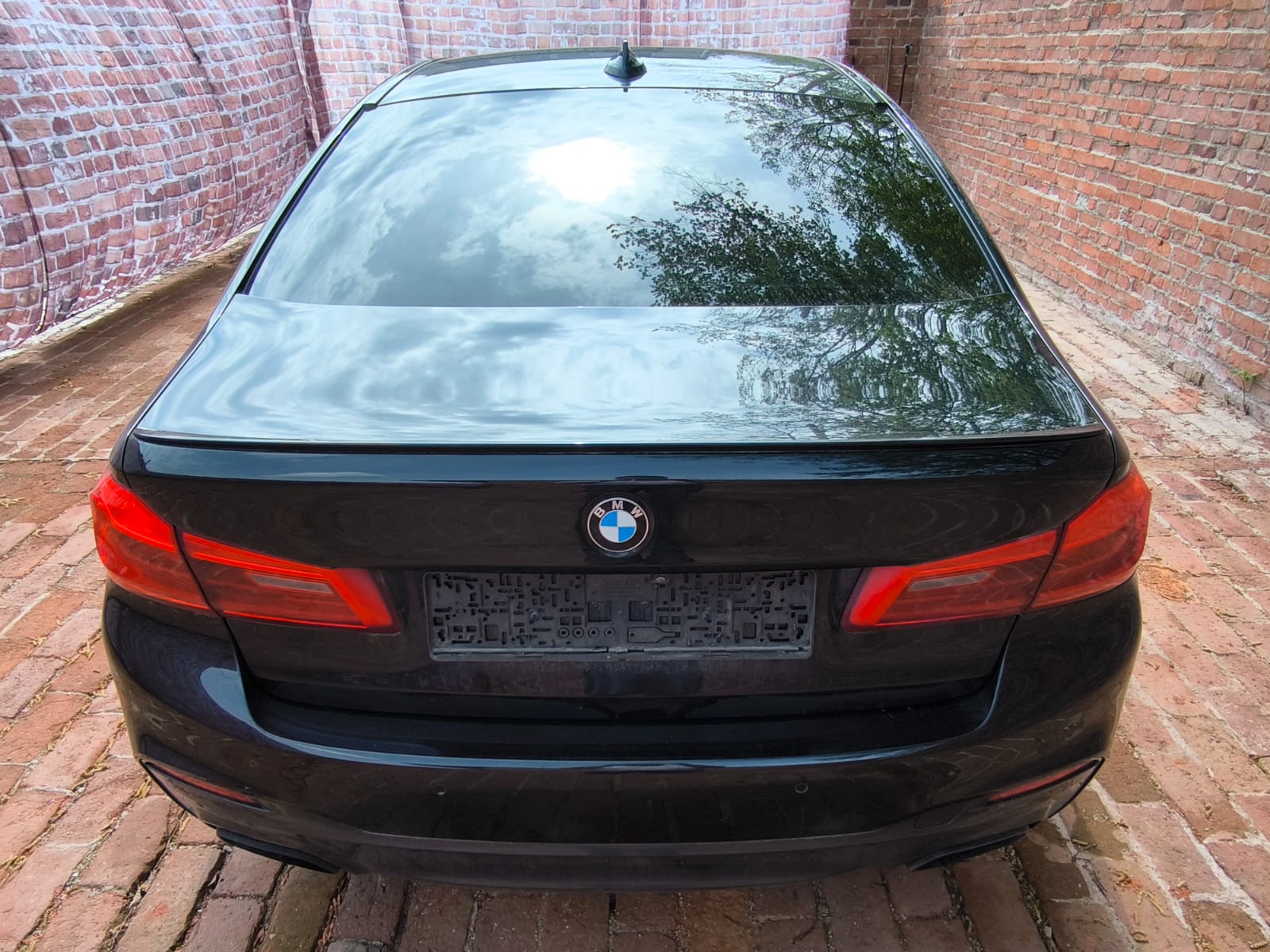 BMW Limousine von hinten bereits verkauft an Händler in Döbeln einfach online Auto verkaufen