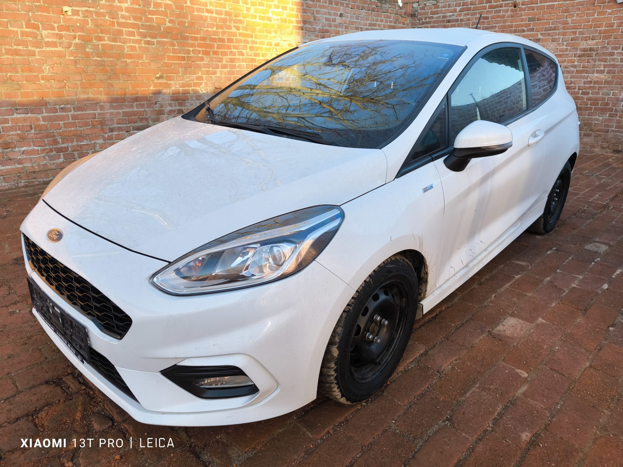 Weißer Ford Fiesta verkauft in Dorsten trotz Motorschaden und nicht fahrbereit