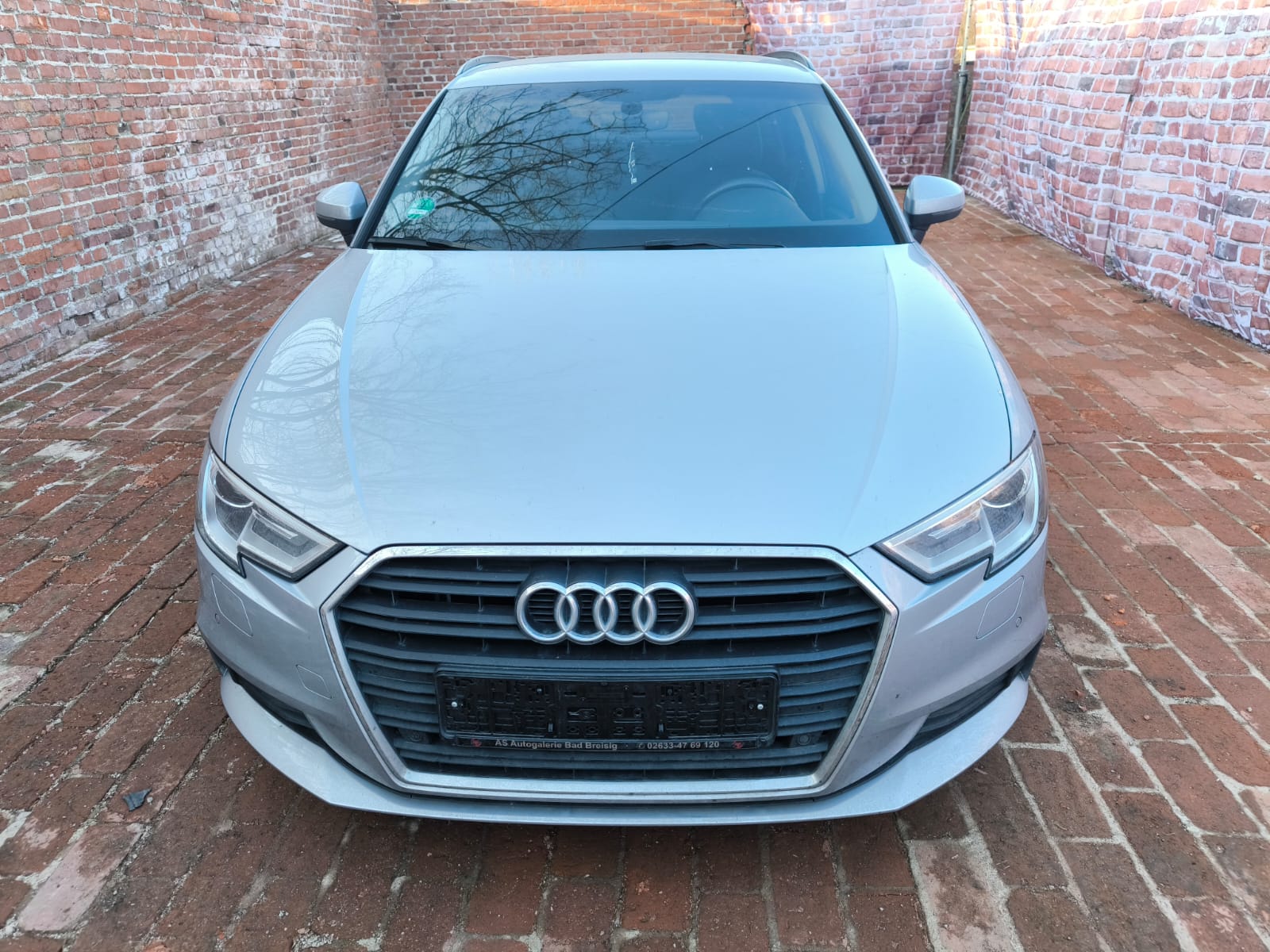 Silbernen Audi A3 mit Getriebeschaden in Dorsten verkaufen in weniger zentralem Stadtbereich