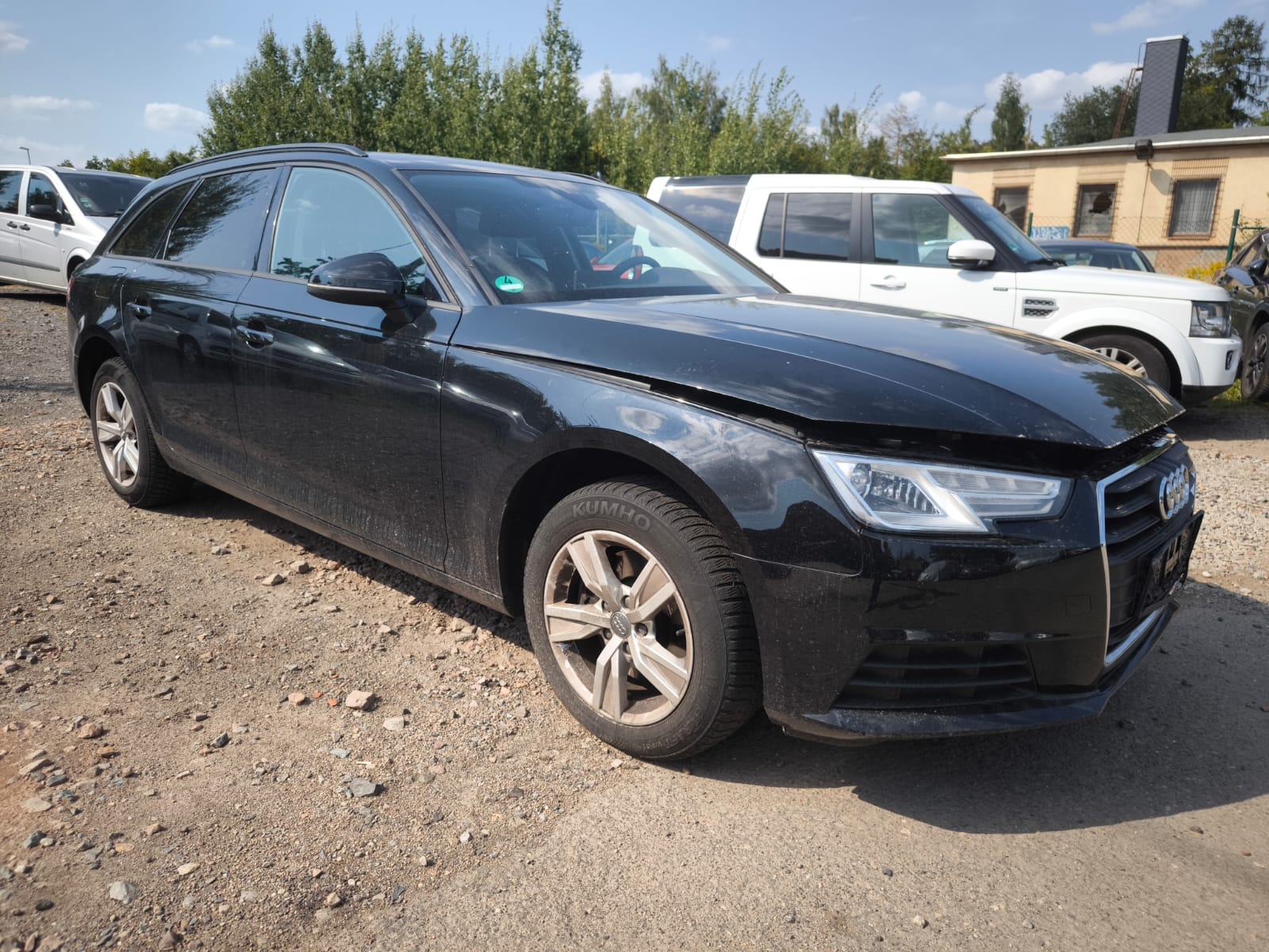 Beschädigten Audi A4 Kombi in Düsseldorf online verkaufen