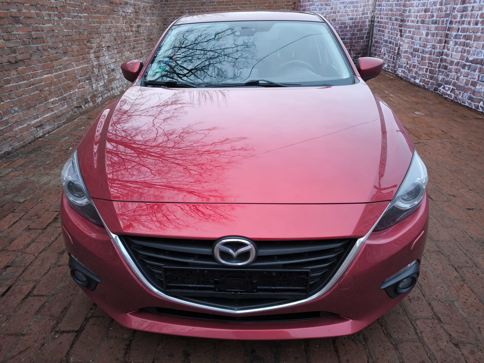 Mazda mit Motorschaden in Fulda vor Ziegelwand verkaufen