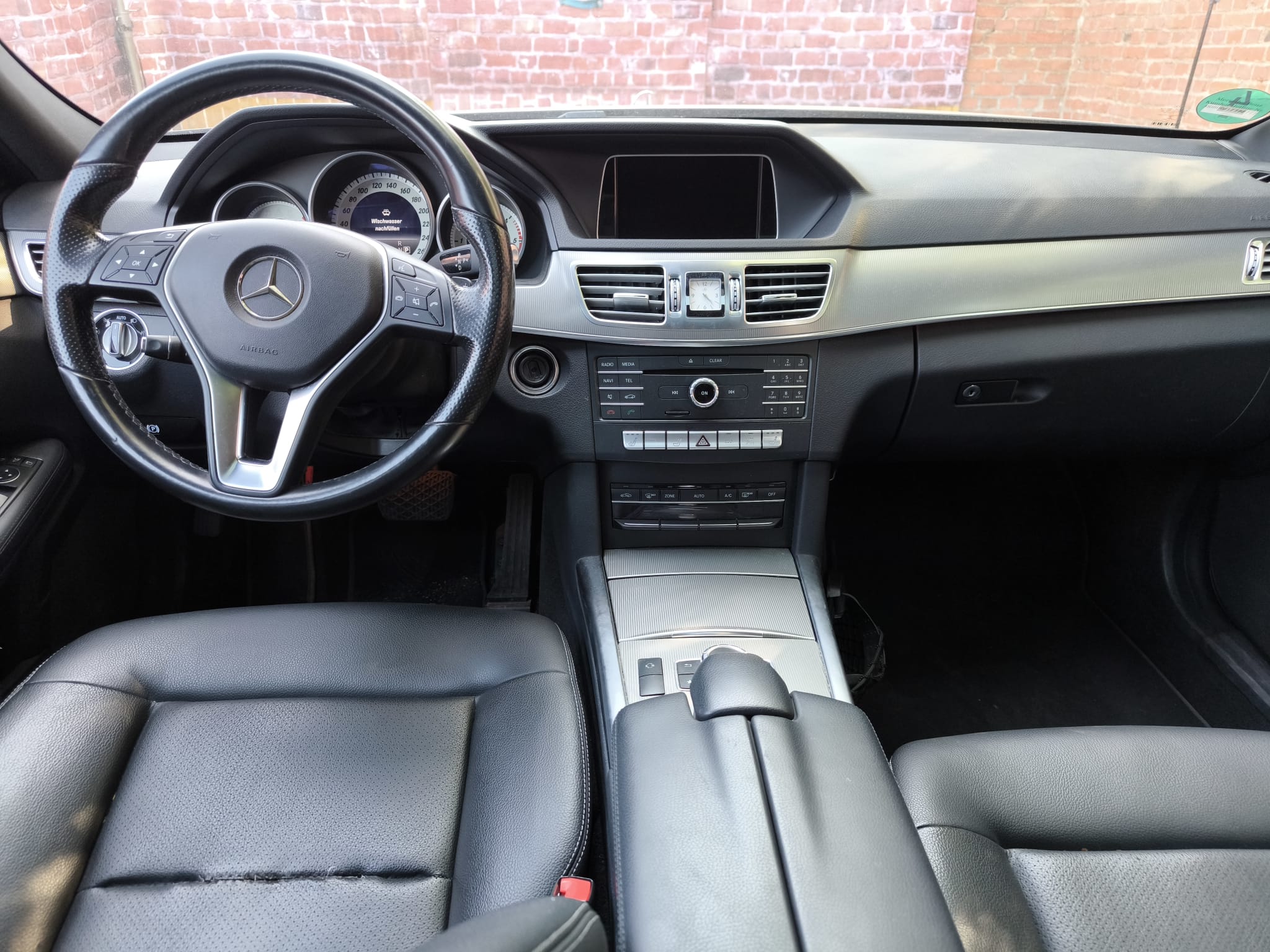 Mercedes Innenraum in Gifhorn nach dem Autoankauf schnell und unkompliziert verkaufen