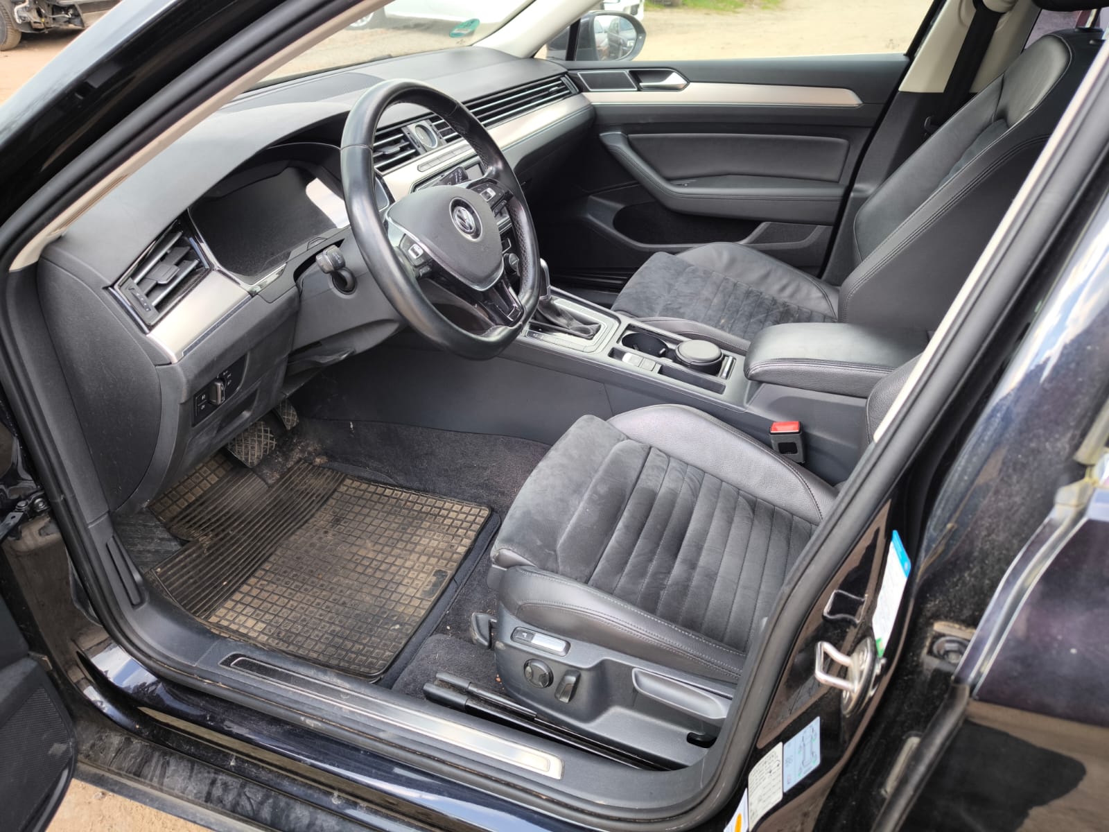 VW Passat Innenraum in Gladbeck verkaufen als Gebrauchtwagen ohne Stress