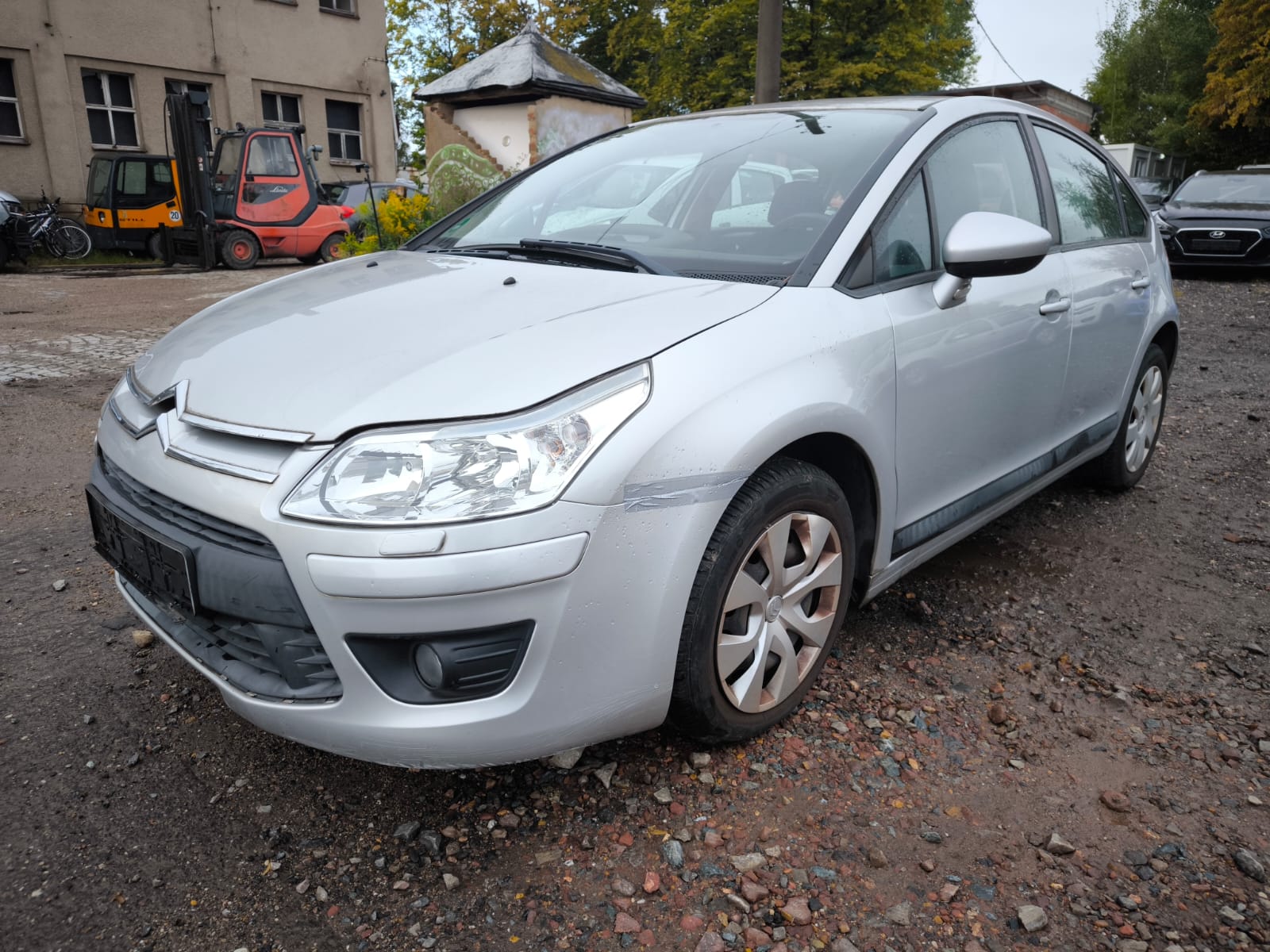 Silbernen Citroën C4 mit Mängeln in Hennef erfolgreich verkaufen
