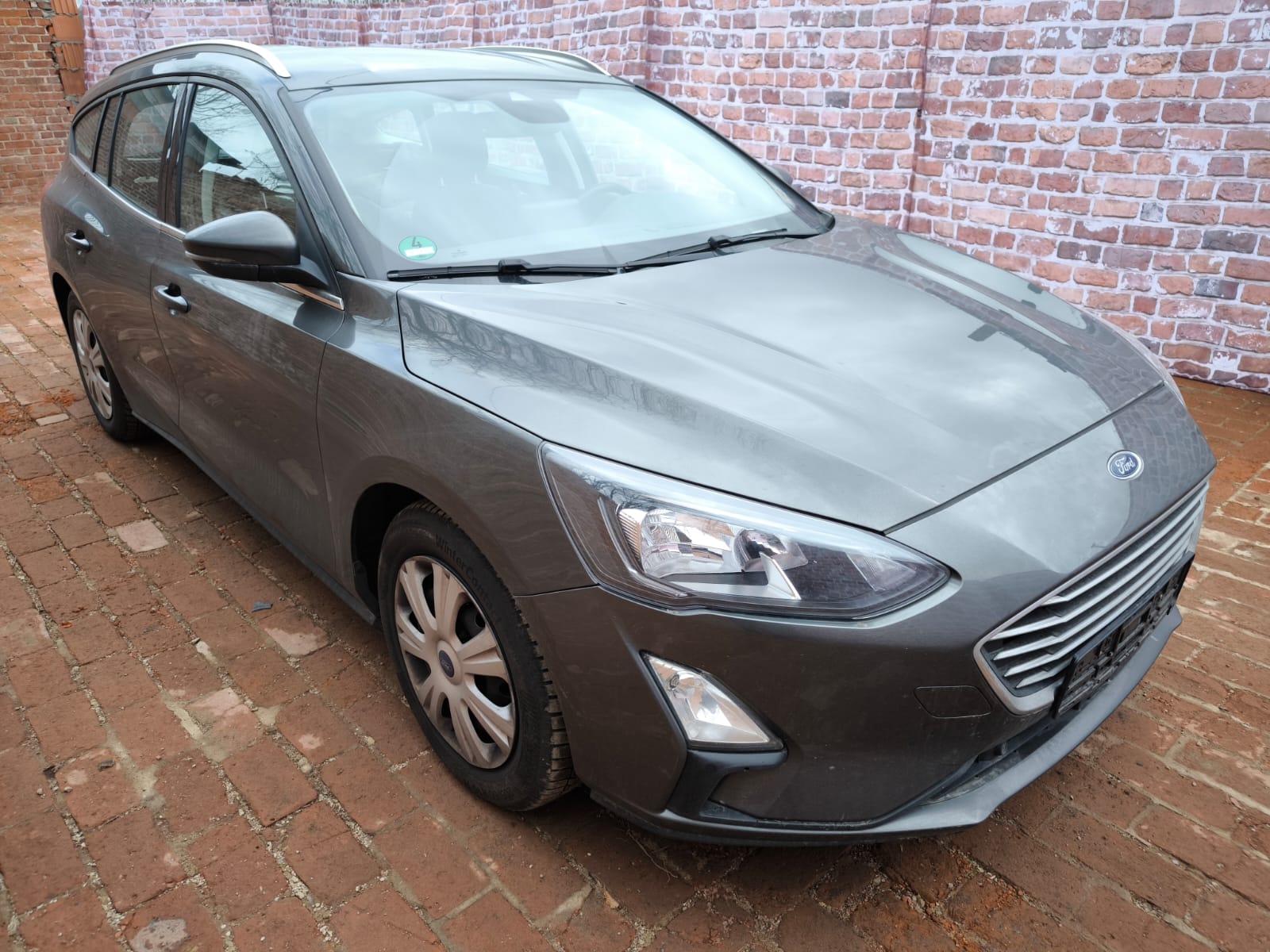 Gebrauchten Ford Focus Kombi mit Unfallschaden in Hof schnell und unkompliziert verkaufen