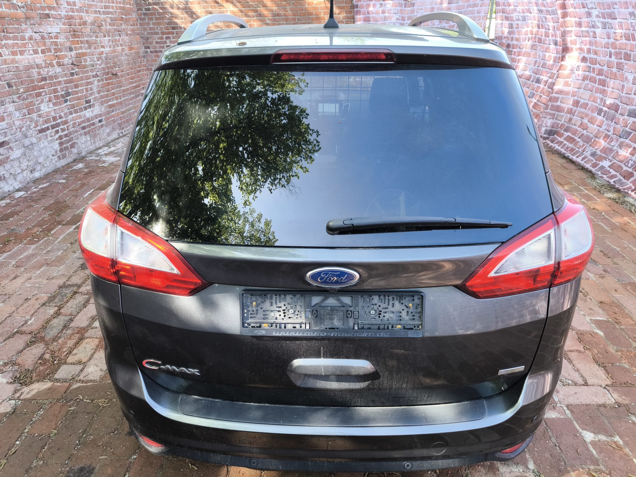 Ford C Max als bereits verkaufter Gebrauchtwagen nach sicherem Auto Verkauf in Hoyerswerda