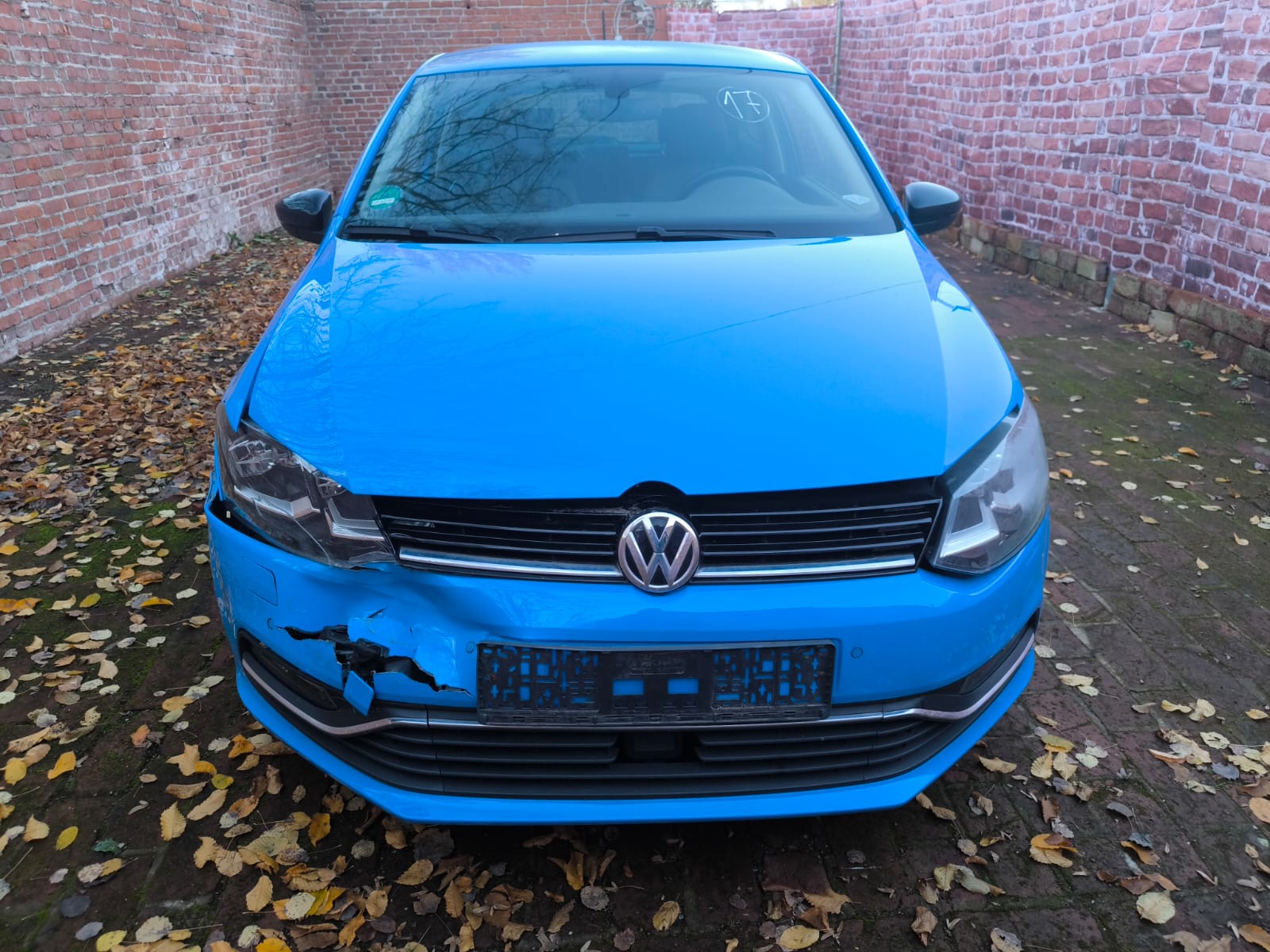 Verunfallten VW Polo mit Frontschaden in Kerpen als Unfallwagen verkaufen