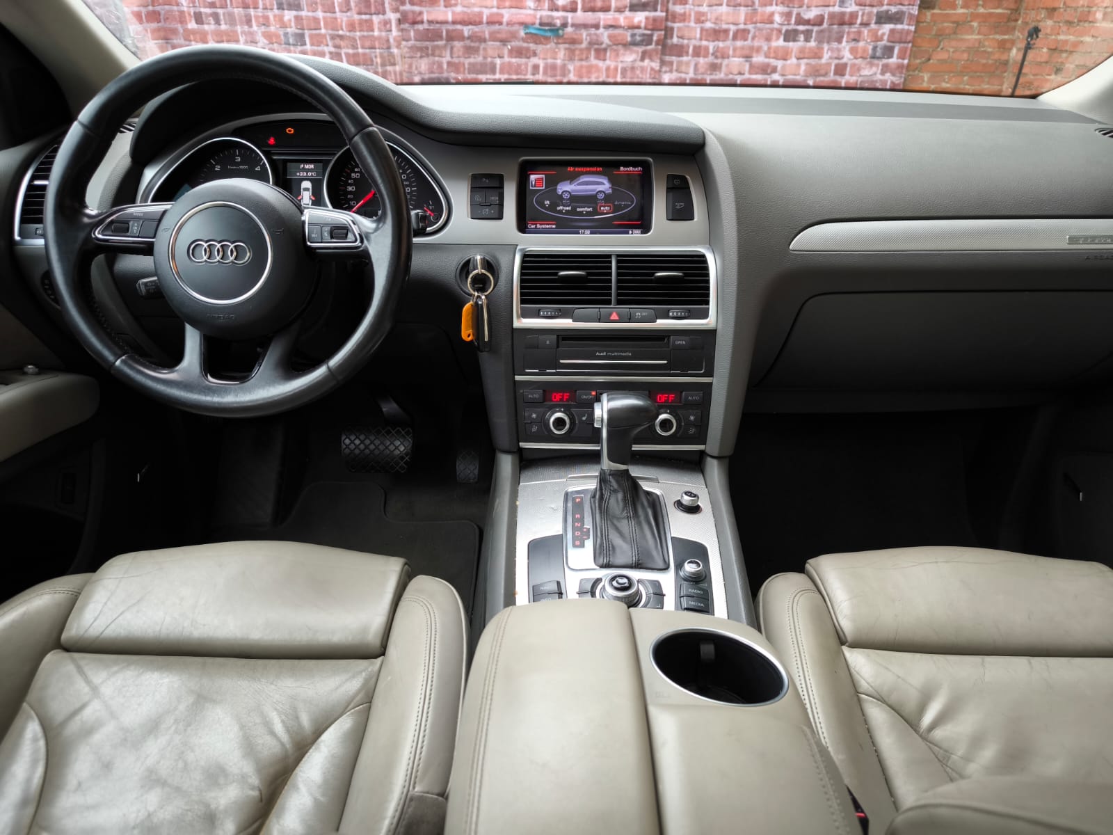 Audi Innenraum mit Lederausstattung für sicheren Autoverkauf in Kleve