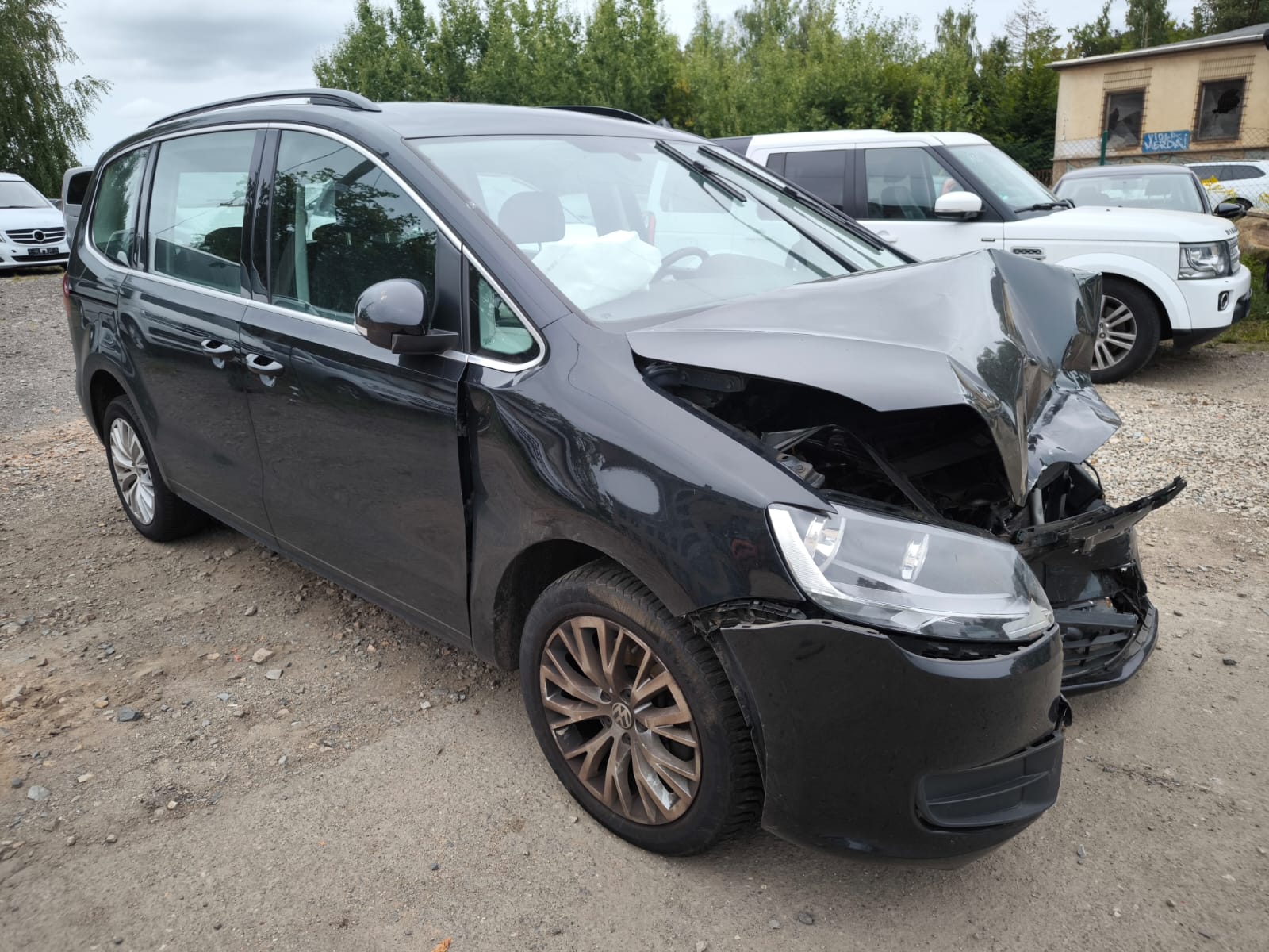VW Sharan als Unfallwagen in Langen bequem online verkaufen