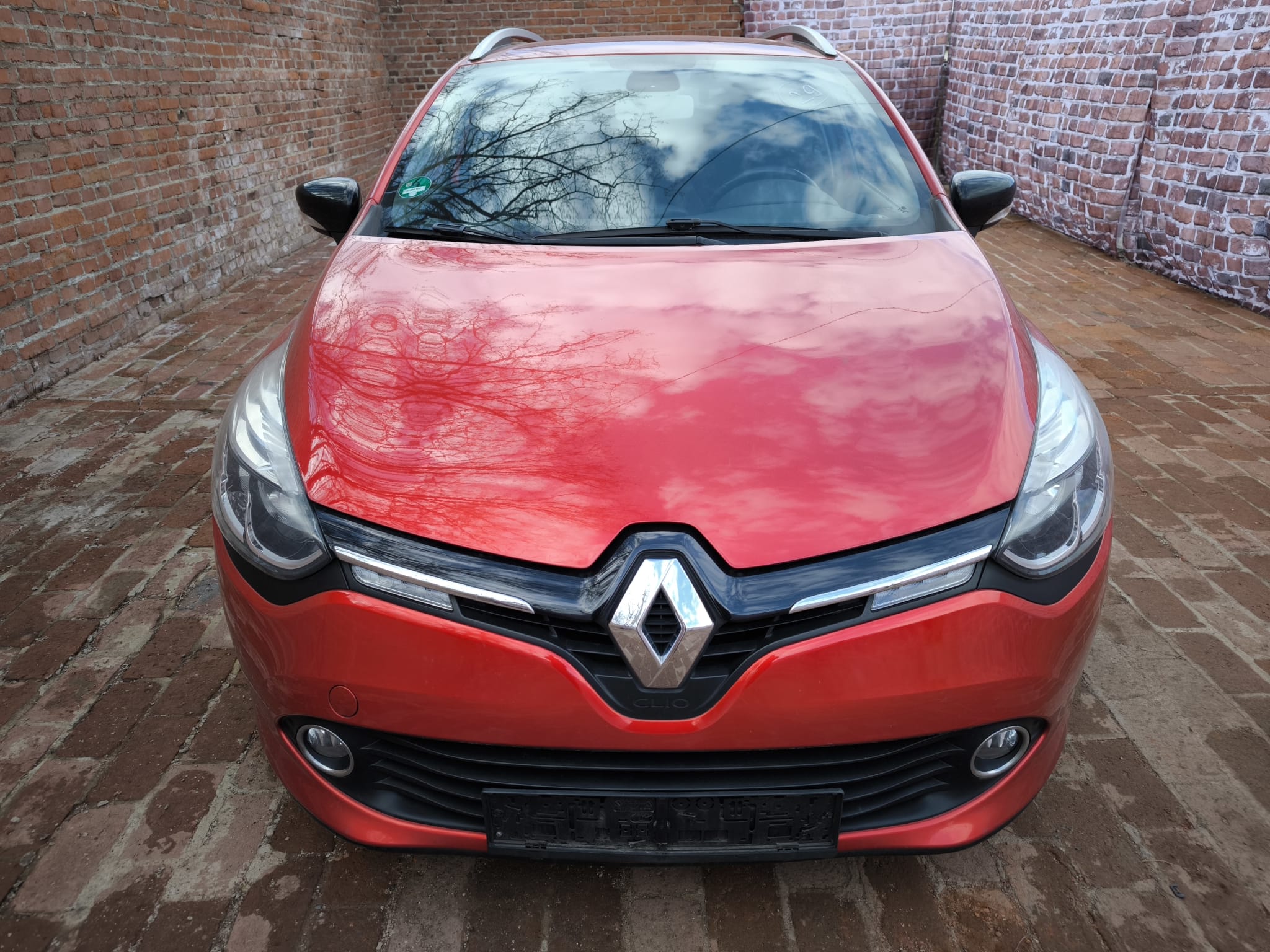 Roter Renault Clio mit Getriebeschaden in Leonberg verkaufen lassen