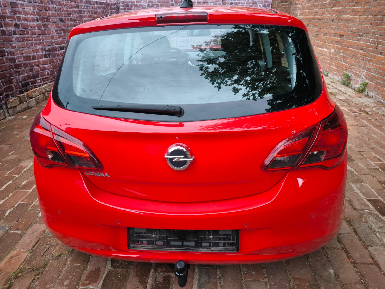 Roter Opel Corsa als gebrauchter Kleinwagen in Melle verkaufen