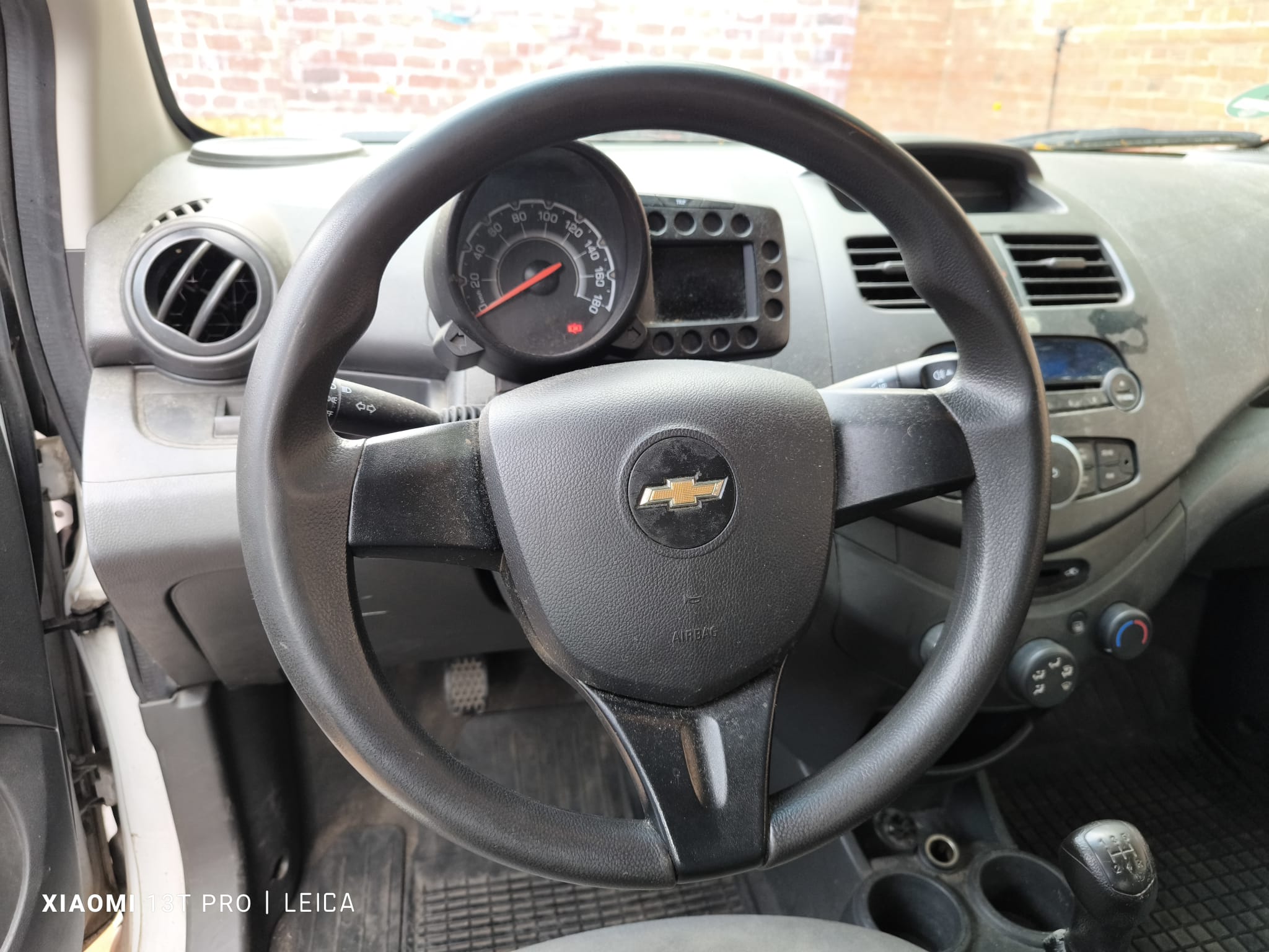 Chevrolet Innenraum mit Lenkrad und Armaturenbrett eines bereits verkauften Autos in Moers verkaufen