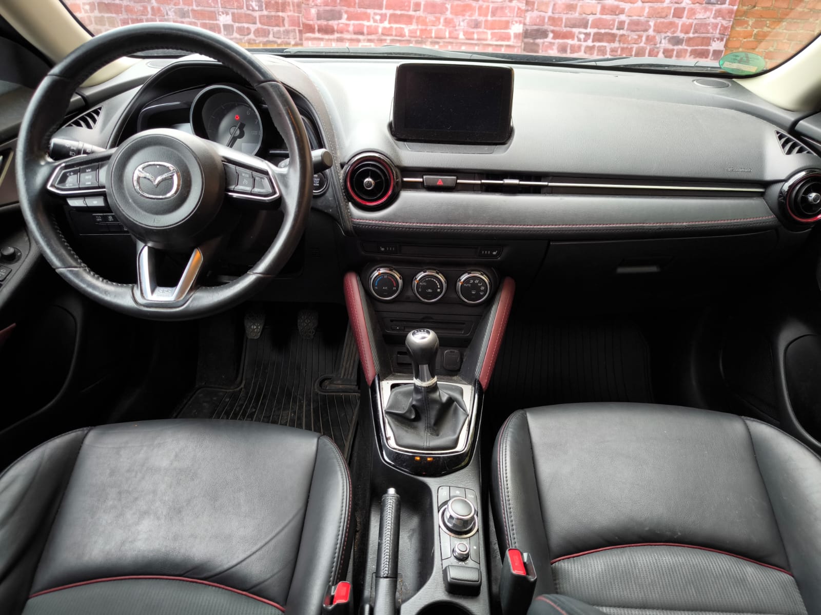 Mazda Innenraum mit Lederausstattung in Naumburg als Beispiel zum Auto verkaufen