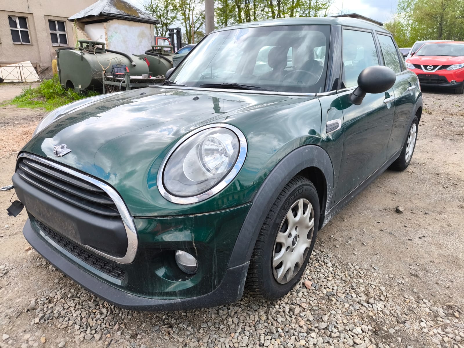 Beschädigten Mini Cooper in Nordhausen als Unfallwagen unkompliziert verkaufen