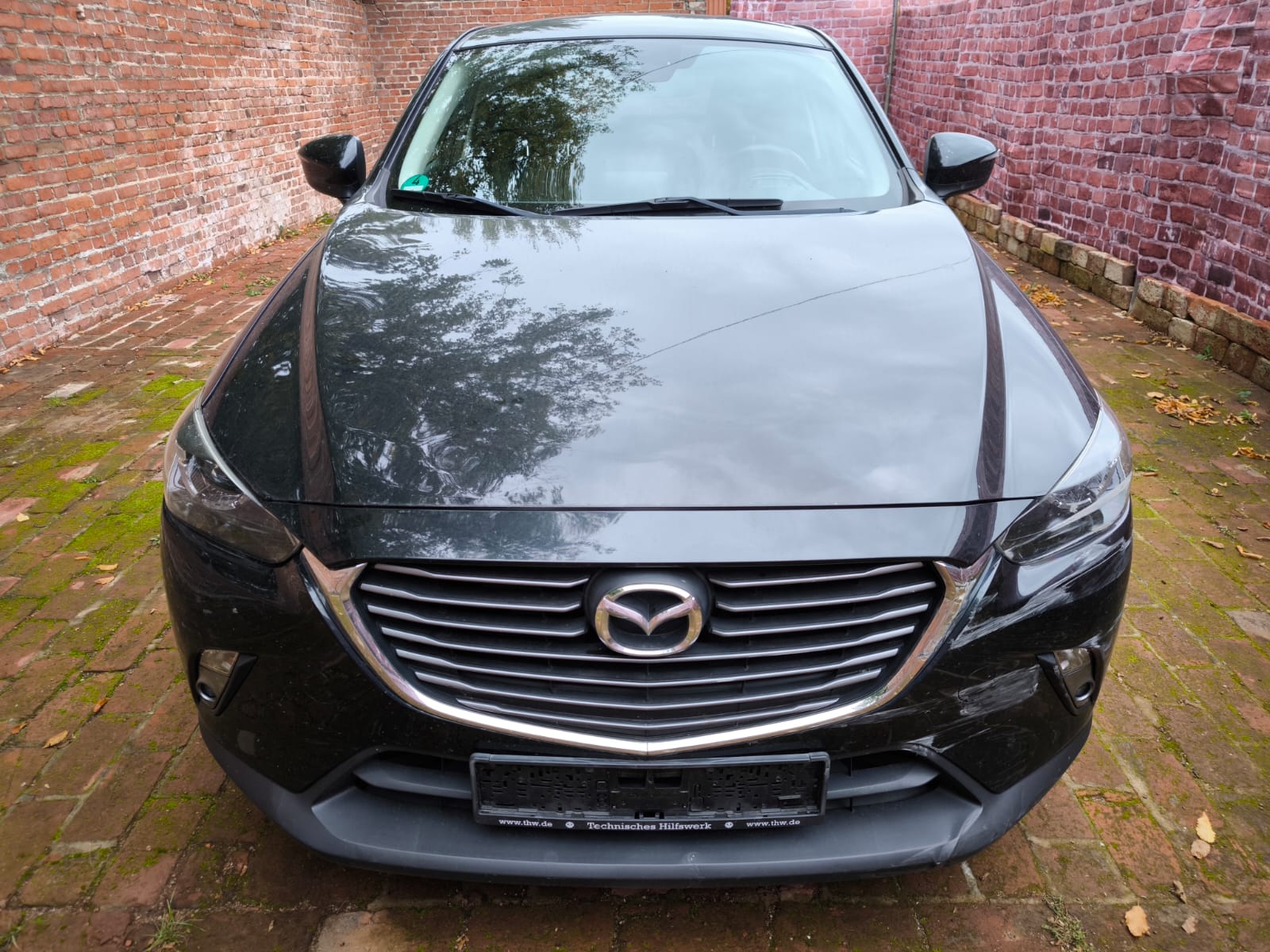 Mazda SUV mit Getriebeschaden in Innenhof in Offenbach am Main verkaufen