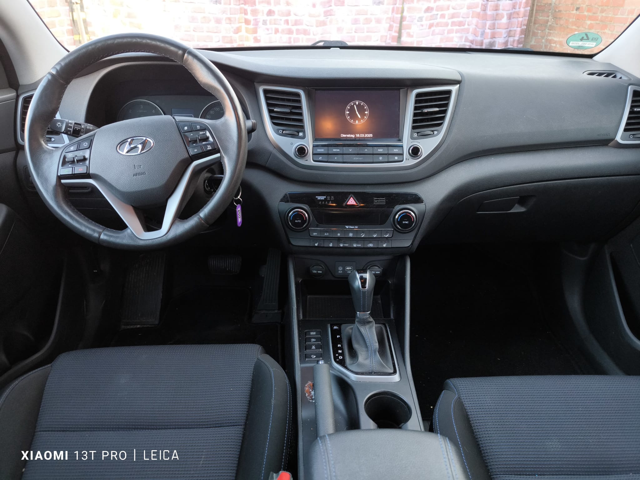 Hyundai Innenraum von bereits verkauftem Firmenwagen in Pinneberg für den unkomplizierten Auto Verkauf an Händler