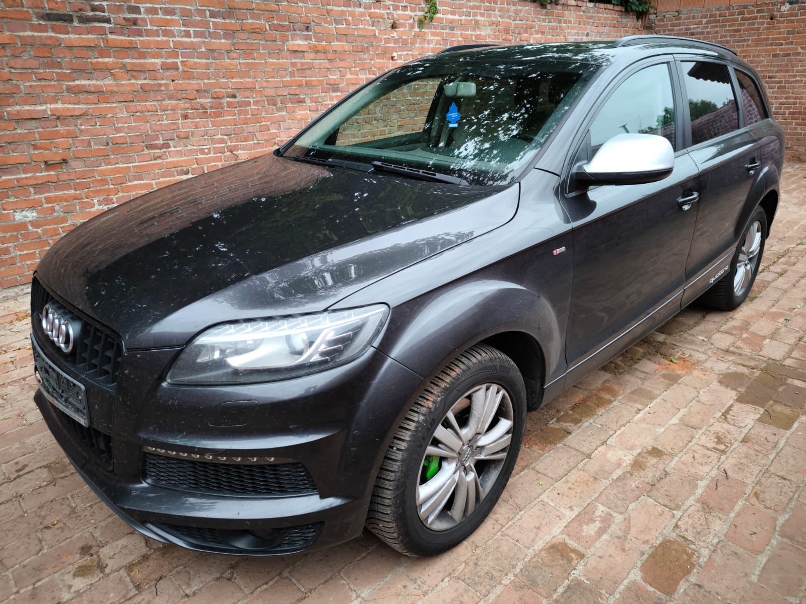 Schwarzen Audi Q7 SUV in Schwerte schnell und sicher verkaufen