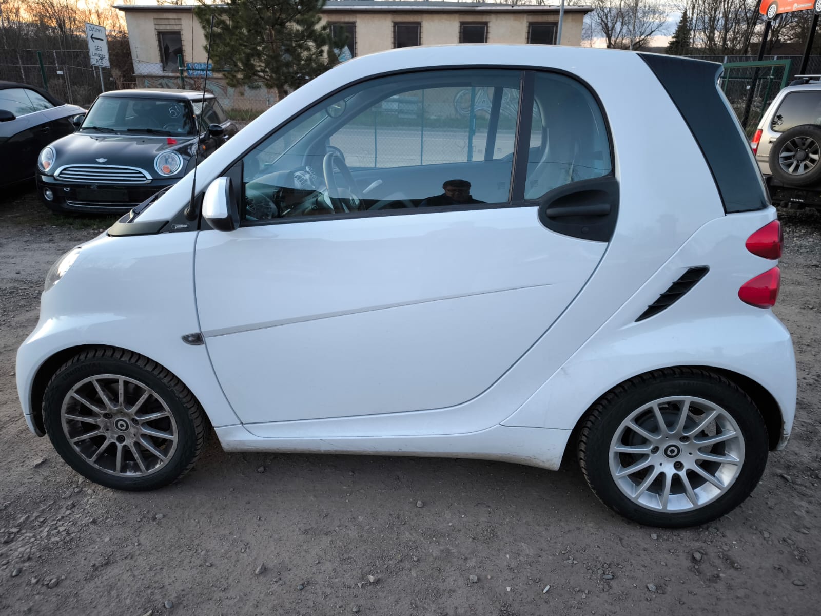 Weißer Smart Fortwo bereits verkauft als Stadtwagen in Suhl sicher online verkaufen