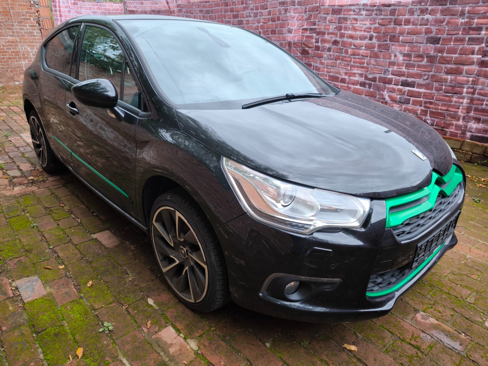 Citroen DS4 mit Reparaturstau in Weißenfels bequem online verkaufen