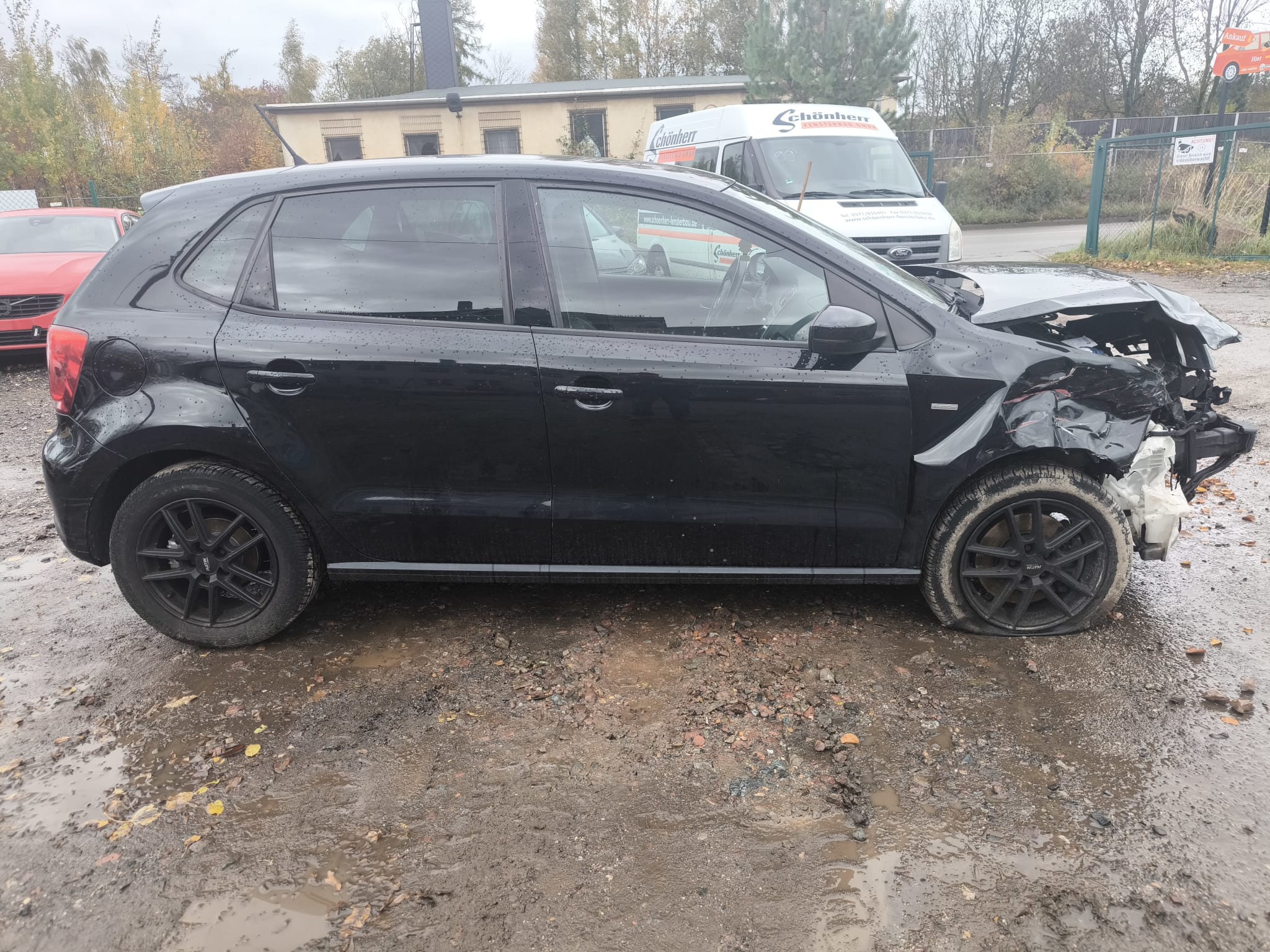 VW Polo mit starkem Frontschaden nach Unfall in Weißenfels erfolgreich verkaufen