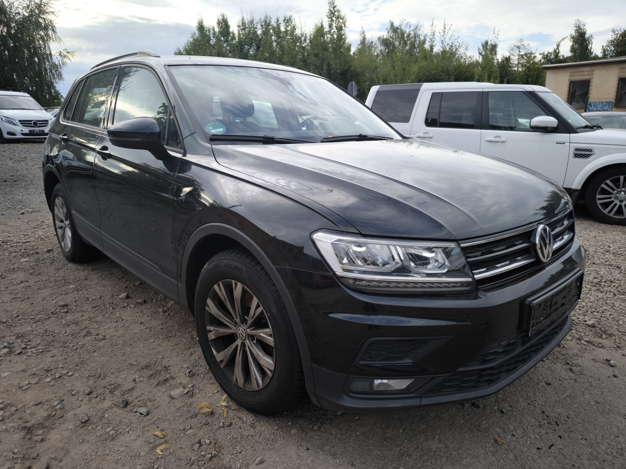 Verkauftes beschädigtes VW Tiguan SUV für Auto verkaufen in Worms