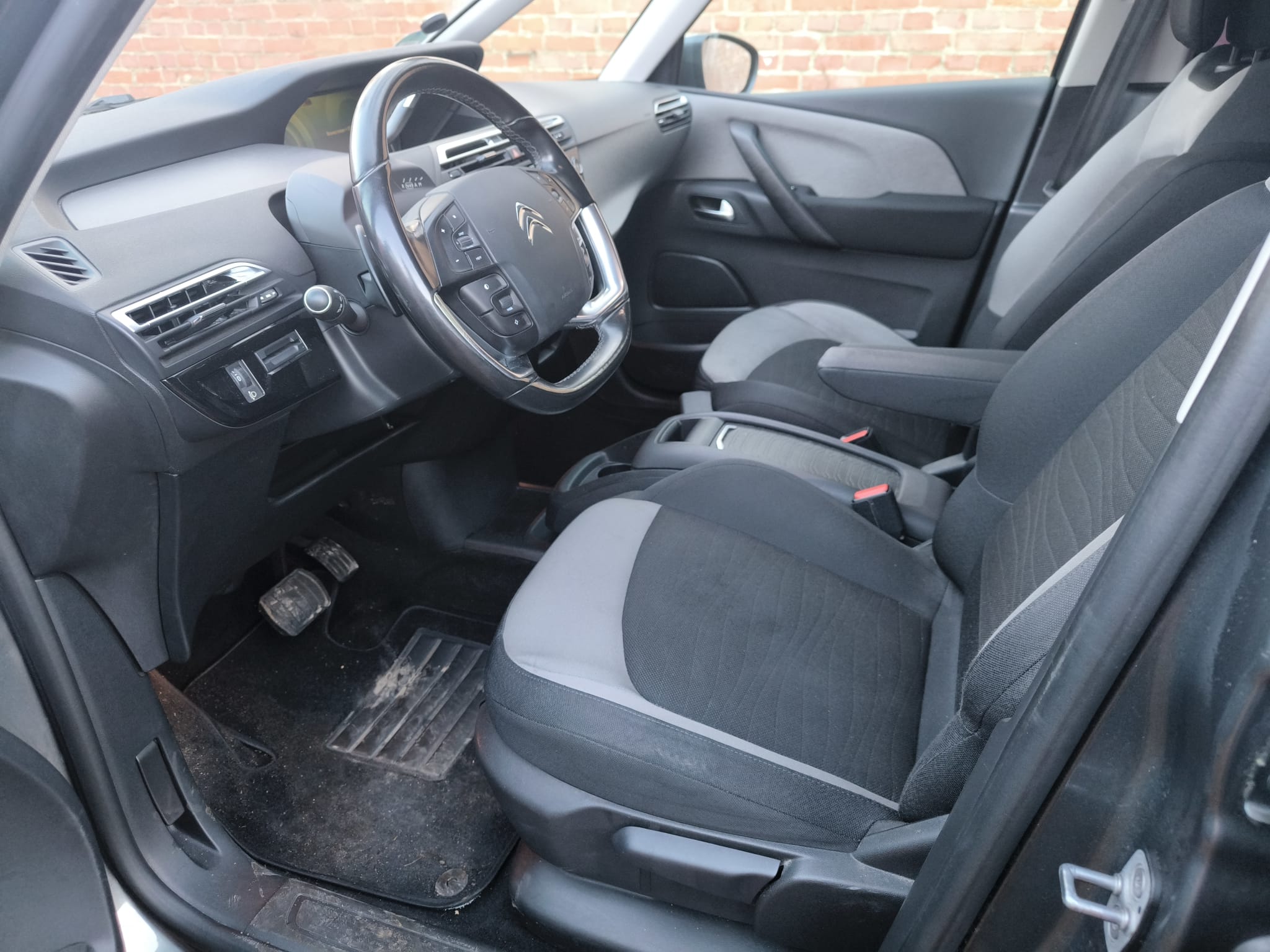 Citroen Innenraum nach erfolgreichem Auto verkaufen in Zwickau mit strukturiertem Ablauf