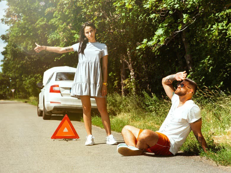 Autopanne im Urlaub am Straßenrand
