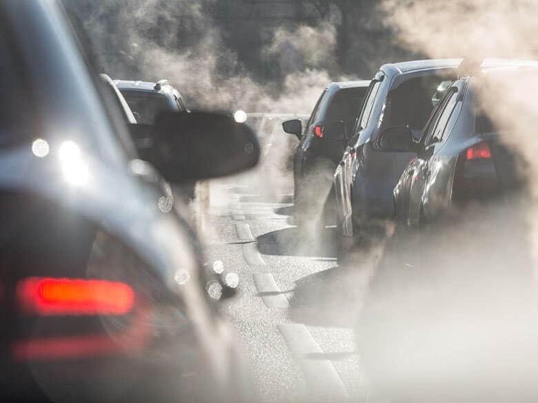 Autos mit Rauch beim Dieselfahrverbot München