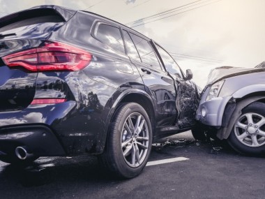 Verkehrsunfall von zwei Fahrzeugen